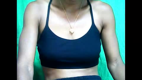 Snapshot of llouisse chatting on 04-15-26, 03:41 llouisse online show from 04-15-26, 03:41