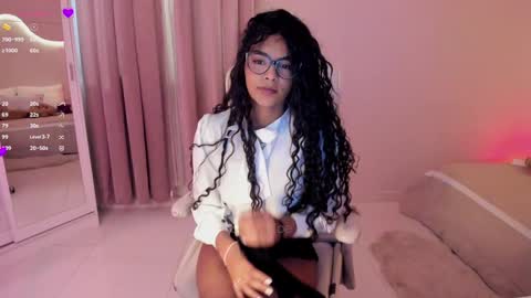 Snapshot of lm_kloeeh chatting on 01-21-25, 11:13 Kloe see you 28-11 to celebrate my birthday online show from 01-21-25, 11:13