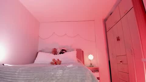 Snapshot of lm_kloeeh chatting on 02-02-26, 12:42 Kloe see you 28-11 to celebrate my birthday online show from 02-02-26, 12:42