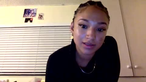 lmaobye123 online show from 09-24-25, 12:14