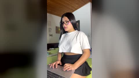 launx18 online show from 04-07-26, 03:40