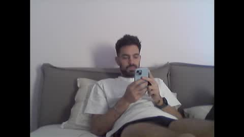 Snapshot of lnnc5 chatting on 10-24-25, 12:01 lnnc5 online show from 10-24-25, 12:01