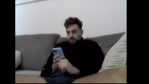 Snapshot of lnnc5 chatting on 10-31-25, 09:21 lnnc5 online show from 10-31-25, 09:21