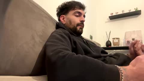 lnnc5 online show from 12-16-25, 02:22