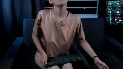 Snapshot of lnxmst chatting on 04-01-26, 12:11 Lynx Mist online show from 04-01-26, 12:11