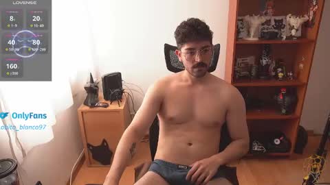 Snapshot of lobito_blanco97 chatting on 02-10-26, 04:55 Lobito blanco Thefckingwolf main account online show from 02-10-26, 04:55