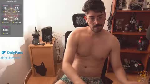 Snapshot of lobito_blanco97 chatting on 02-14-26, 03:20 Lobito blanco Thefckingwolf main account online show from 02-14-26, 03:20