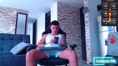 Snapshot of lobito_xxxl chatting on 11-18-25, 08:46 lobito_xxxl online show from 11-18-25, 08:46