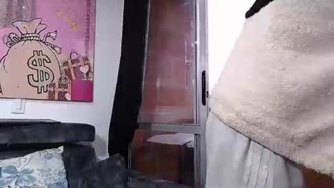 Snapshot of lobocruzhair1 chatting on 02-04-25, 11:27 lobocruzlatino online show from 02-04-25, 11:27