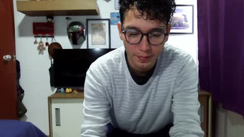 Snapshot of lobomx19 chatting on 01-18-25, 03:27 Lobo online show from 01-18-25, 03:27