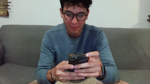 Snapshot of lobomx19 chatting on 02-01-25, 02:37 Lobo online show from 02-01-25, 02:37