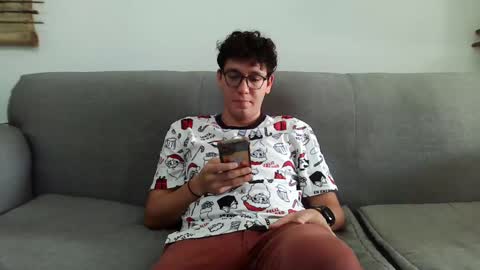 Snapshot of lobomx19 chatting on 02-19-25, 09:14 Lobo online show from 02-19-25, 09:14