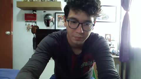 Snapshot of lobomx19 chatting on 02-25-25, 04:10 Lobo online show from 02-25-25, 04:10