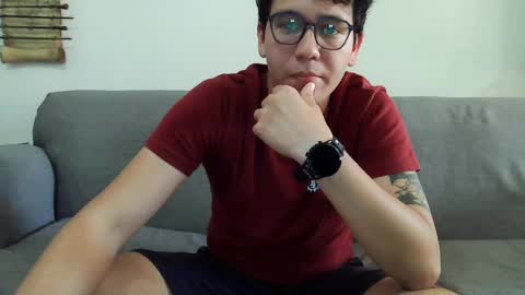 Snapshot of lobomx19 chatting on 02-26-25, 10:42 Lobo online show from 02-26-25, 10:42