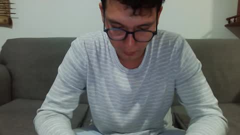 Snapshot of lobomx19 chatting on 01-06-26, 03:32 Lobo online show from 01-06-26, 03:32