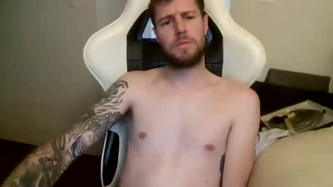 Snapshot of lobotomy54 chatting on 03-19-26, 01:37 lobo online show from 03-19-26, 01:37