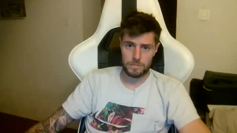 Snapshot of lobotomy54 chatting on 05-16-26, 11:57 lobo online show from 05-16-26, 11:57