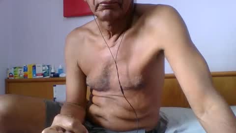 Snapshot of lodovicense1984 chatting on 12-16-25, 03:06 lodovicense1984 online show from 12-16-25, 03:06
