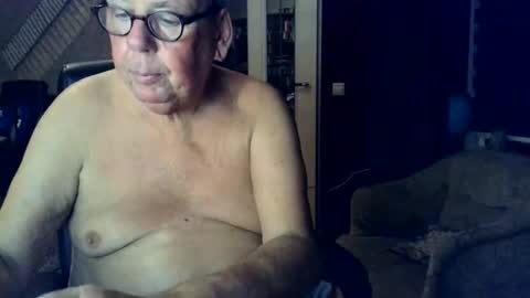 Snapshot of loebet chatting on 11-07-25, 04:40 Loebet online show from 11-07-25, 04:40