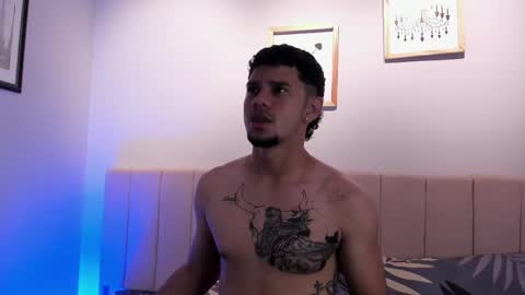 Snapshot of logan_9_ chatting on 04-19-26, 02:44 logan online show from 04-19-26, 02:44