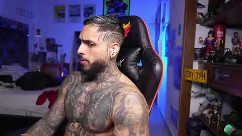 logan_hugh8 online show from 05-04-26, 07:15
