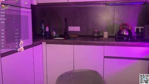 Snapshot of logan_mett chatting on 10-15-25, 06:08 Logan online show from 10-15-25, 06:08