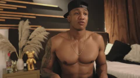 logan_varela online show from 01-25-25, 01:43