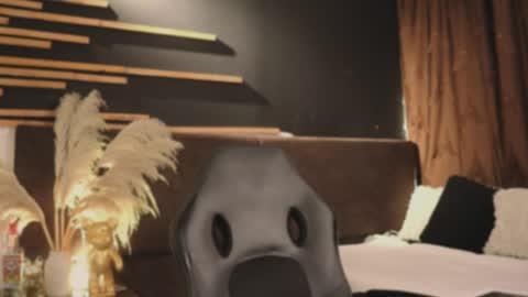 logan_varela online show from 01-29-25, 03:33