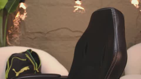 logan_varela online show from 03-02-25, 12:01