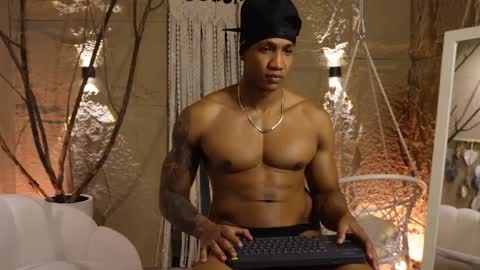 logan_varela online show from 09-11-25, 12:49