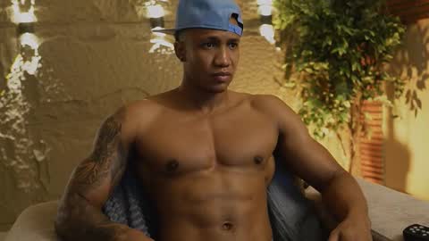 logan_varela online show from 11-09-25, 12:47