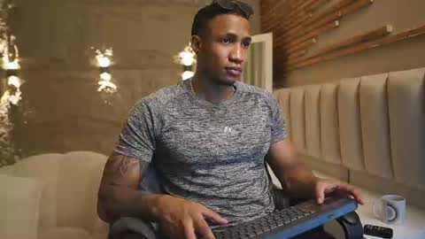 logan_varela online show from 06-16-26, 06:10