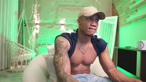 logan_varela online show from 06-21-26, 11:35