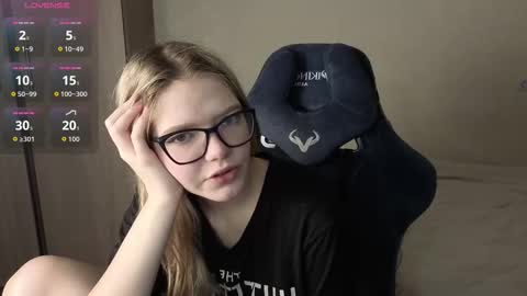 Logan and Katana online show from 11-28-25, 01:47