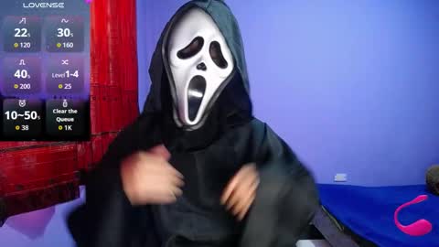 Snapshot of loganevans8 chatting on 10-28-25, 03:36 Logan online show from 10-28-25, 03:36