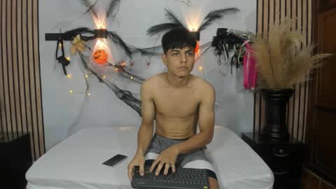 loganjhonson online show from 10-21-25, 02:45