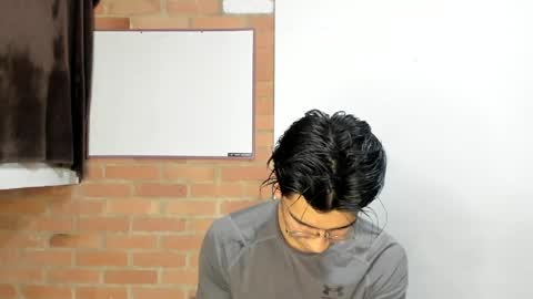 Snapshot of logannick chatting on 04-27-26, 07:39 Logan online show from 04-27-26, 07:39
