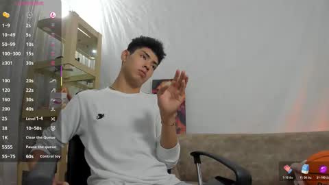 logantwink18 online show from 03-26-26, 02:22