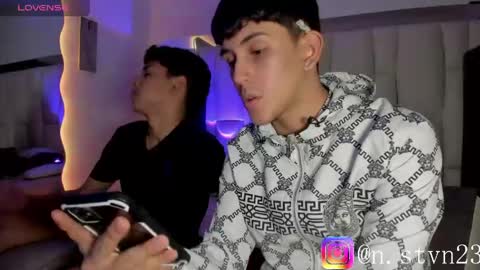 logantwink18 online show from 05-02-26, 12:59