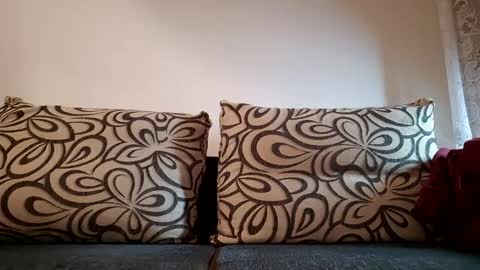 Snapshot of logitech0000 chatting on 12-08-24, 07:11 logitech0000 online show from 12-08-24, 07:11