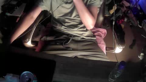 Snapshot of lohangwang69 chatting on 10-06-25, 04:32 lohangwang69 online show from 10-06-25, 04:32