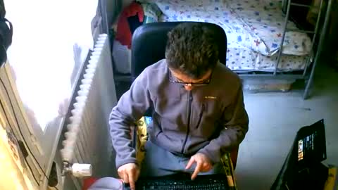 lokoum39 online show from 10-15-25, 08:25