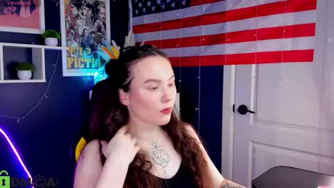 Lola online show from 02-09-26, 10:41