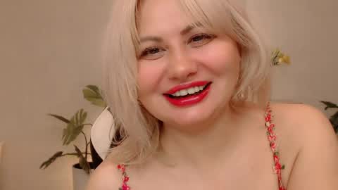 Snapshot of lola_anderson chatting on 04-10-26, 06:07 Lola online show from 04-10-26, 06:07