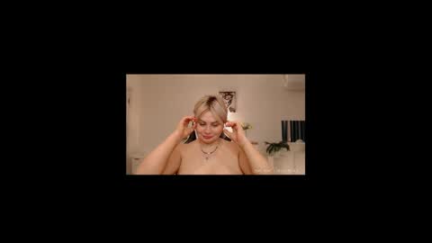 Snapshot of lola_anderson chatting on 04-23-26, 05:41 Lola online show from 04-23-26, 05:41