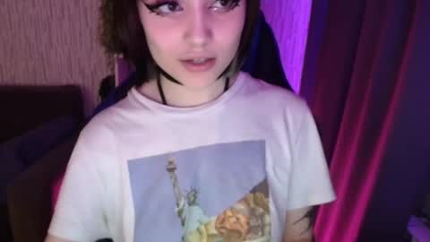 lola online show from 12-18-24, 03:55