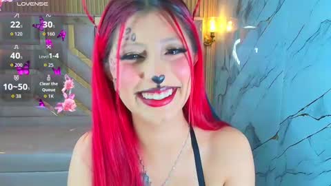 Lola online show from 10-04-25, 07:56