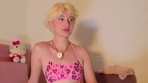 Lola . online show from 05-15-26, 10:39