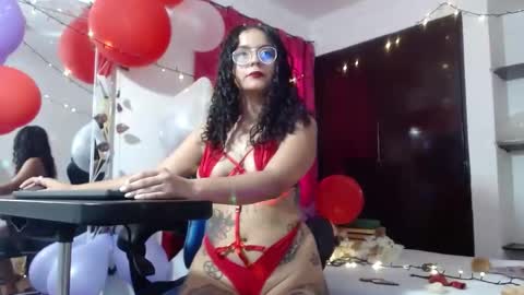 lola_fiery online show from 02-06-25, 09:28