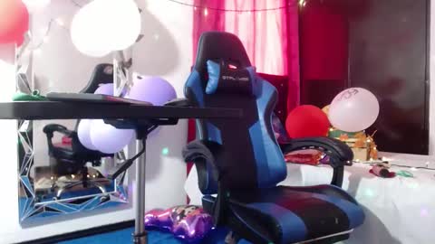 lola_fiery online show from 02-12-25, 02:32